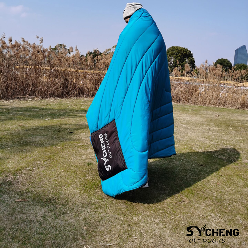 SYCHENG Multifunctional Camping Blanket - Packable & Waterproof Warm Camping Quilt - Outdoor Blanket for Stadium, Backpacking, Camping, Travel, and Hiking 