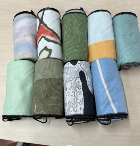 SYCHENG Customized Pocket Zipper Logo microfiber Super Absorbent Dry Fast Lightweight Sand Free Beach Towel beach towel